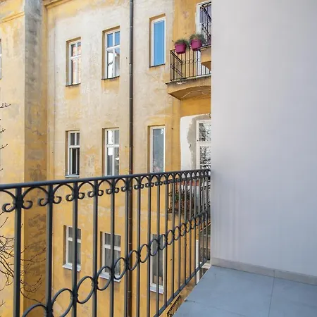 Stylish With Terrace Near Kampa By Easybnb Appartement Prague