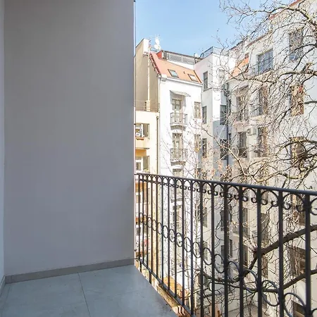 Appartement Stylish With Terrace Near Kampa By Easybnb